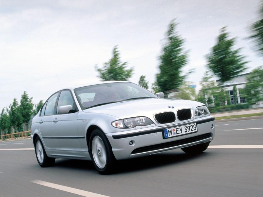  BMW 318i Sedan 2001 года  (фото 11 из 12)